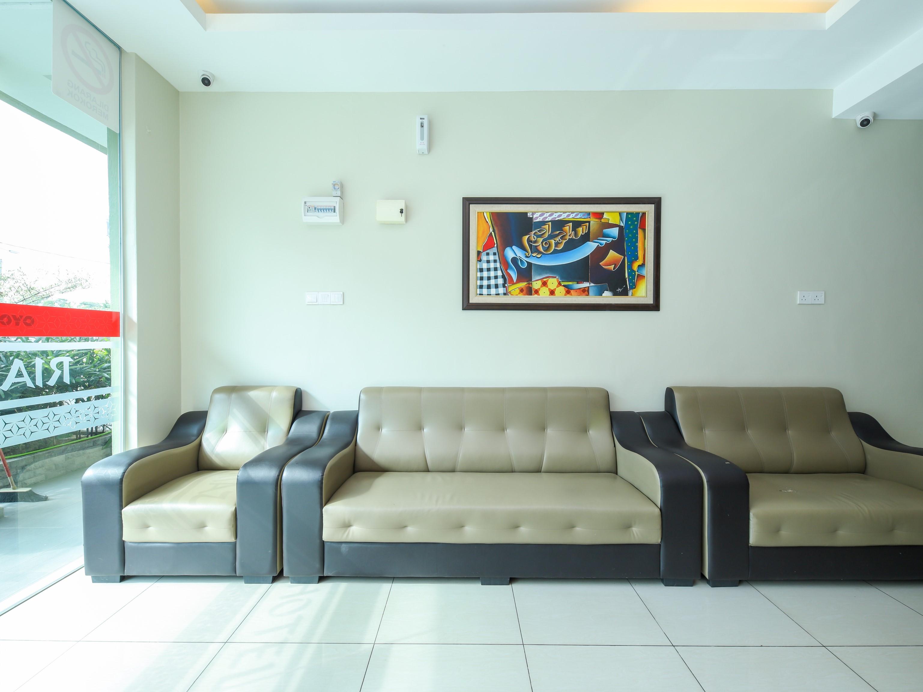 Oyo 89839 Riaz Hotel Malacca Extérieur photo